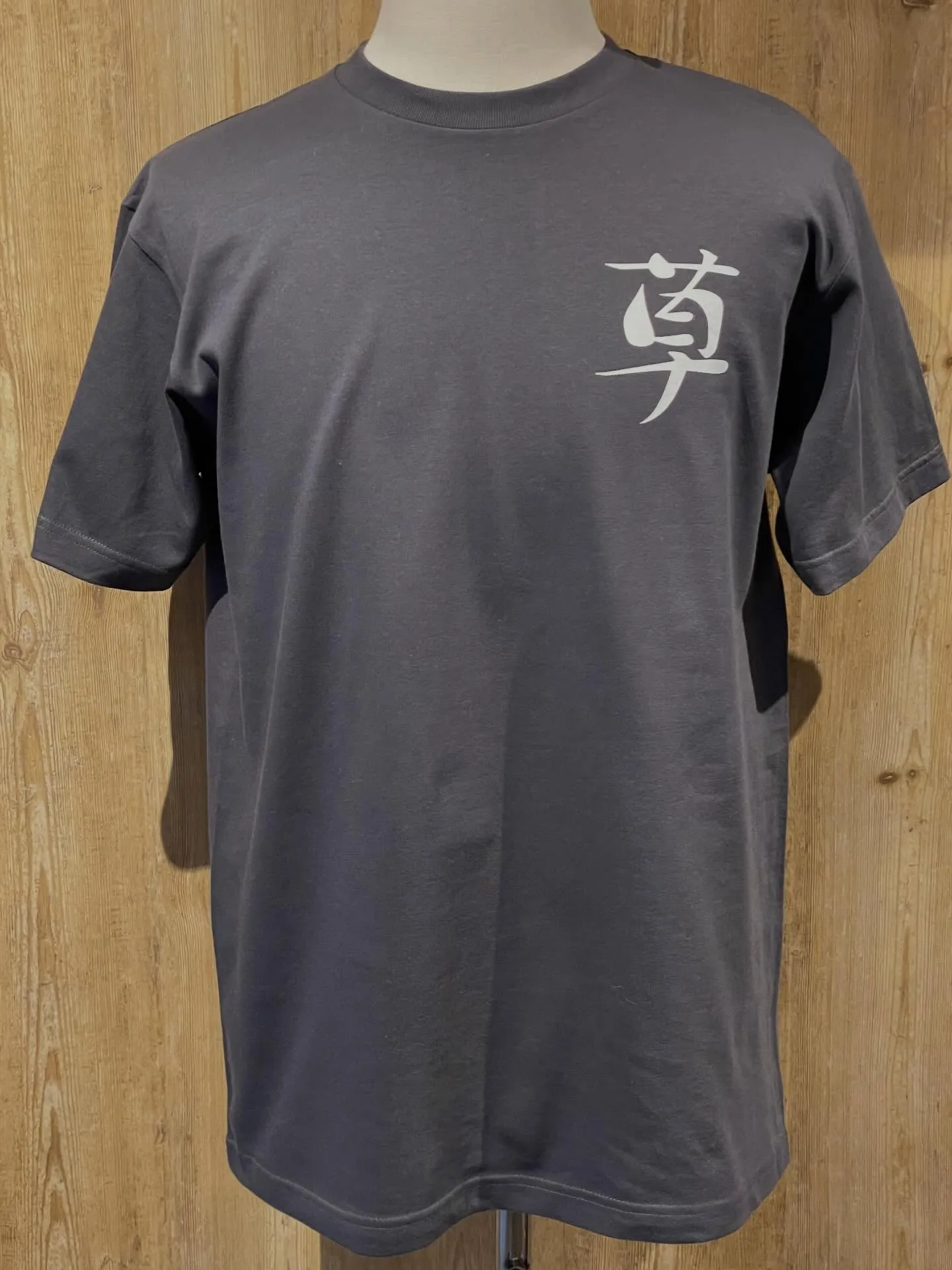 ニセコのサヒナキャンプ場のTシャツを制作させて頂きました😃